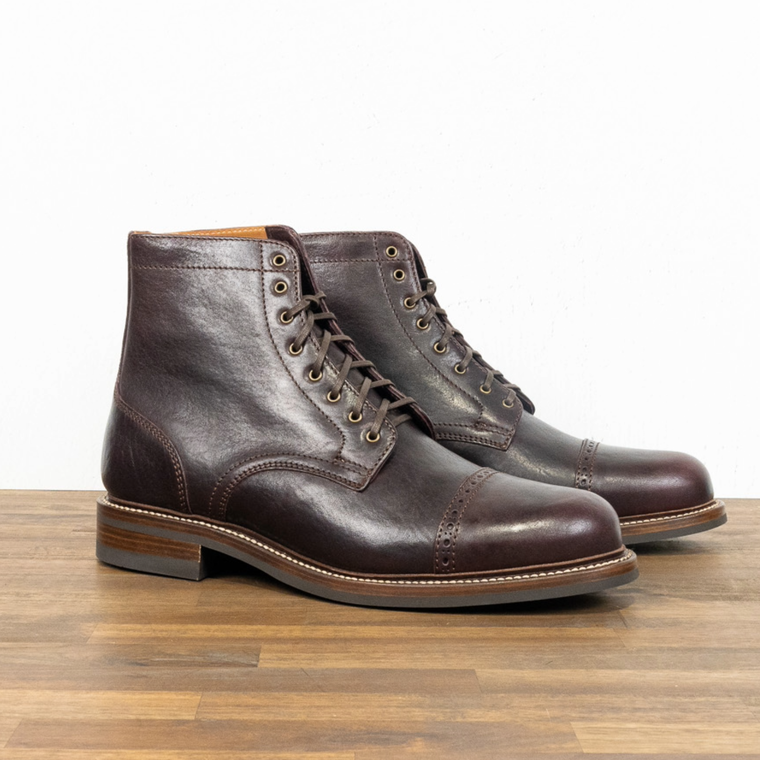 Foxhall - Burgundy Aspen Horsefront