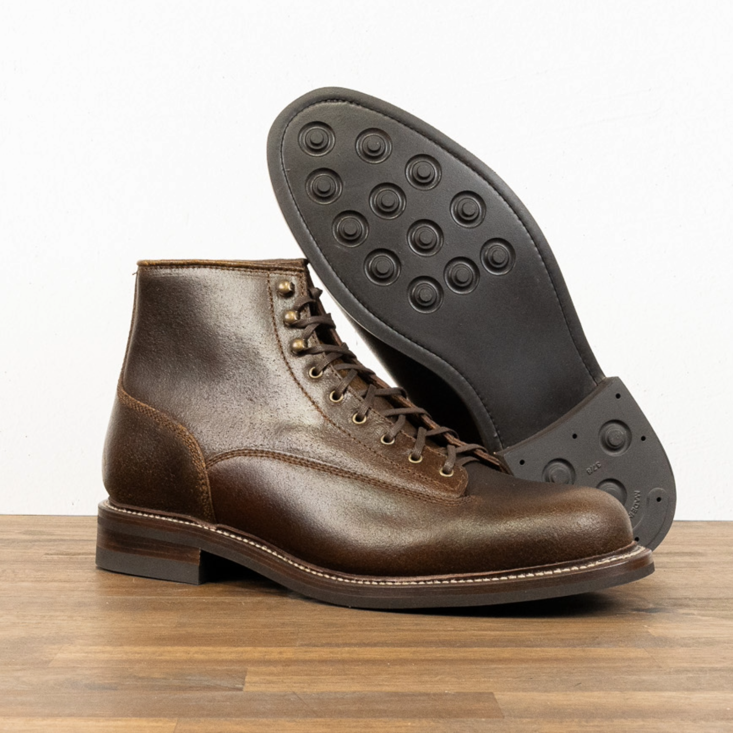 Carver - Cinnamon Waxed Flesh