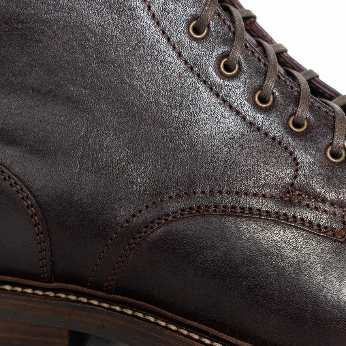 Foxhall - Burgundy Aspen Horsefront