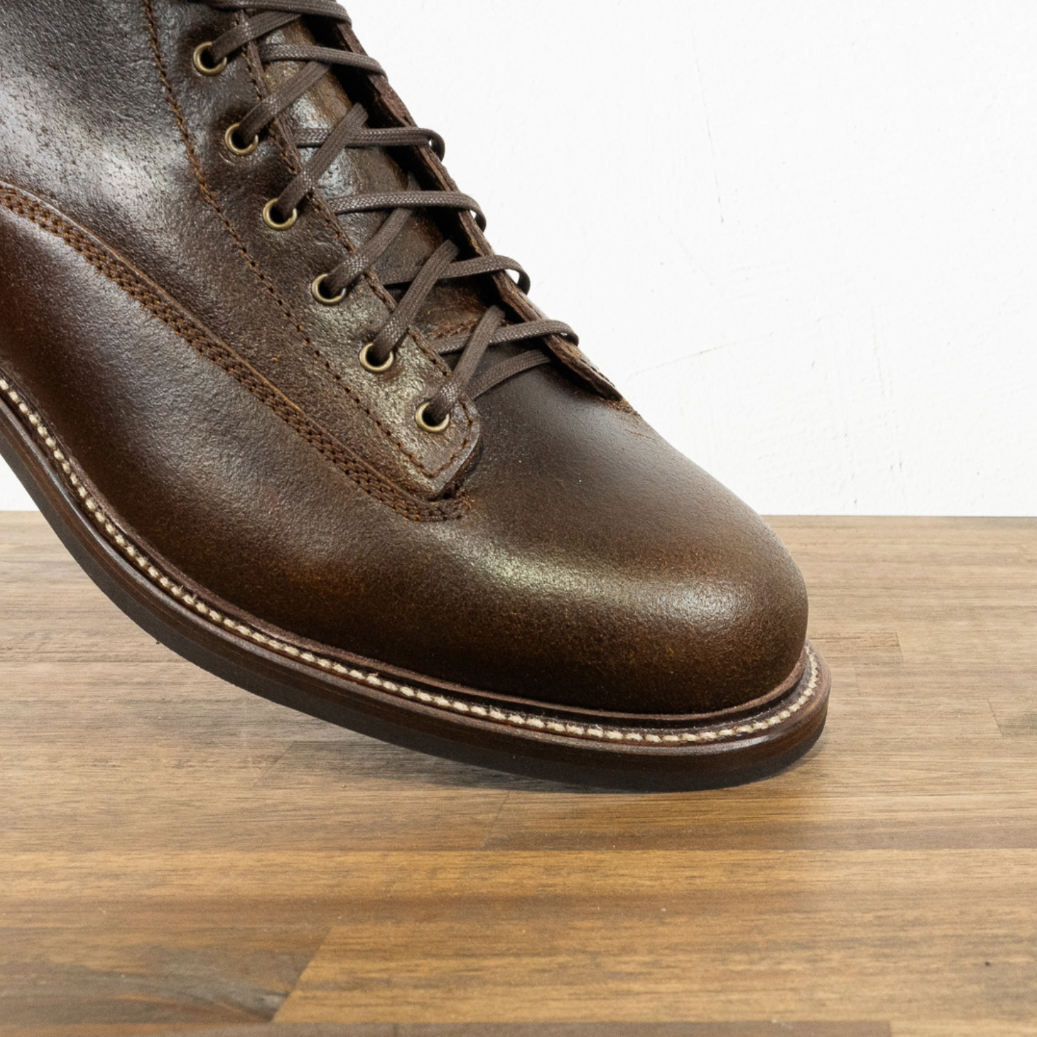 Carver - Cinnamon Waxed Flesh
